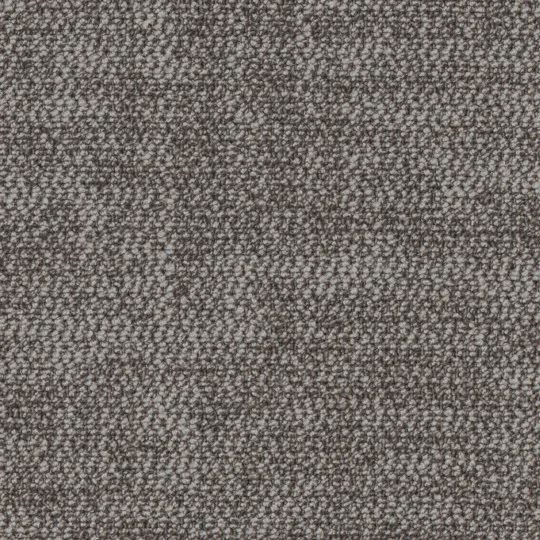 587